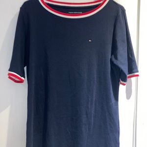 Tommy tee